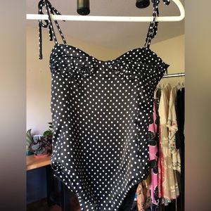 Zara bodysuit : Size xs, black and white, tie straps